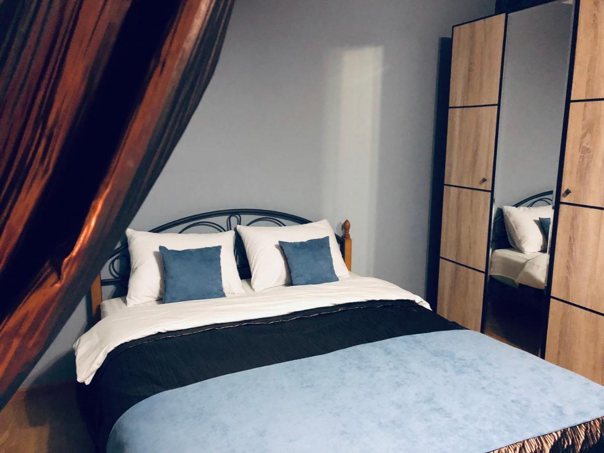 Vip Апартаменти Ternopil Exteriör bild